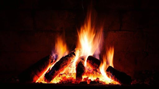 Seasonal Savings: House Wood Stoves and Firewood for Sale