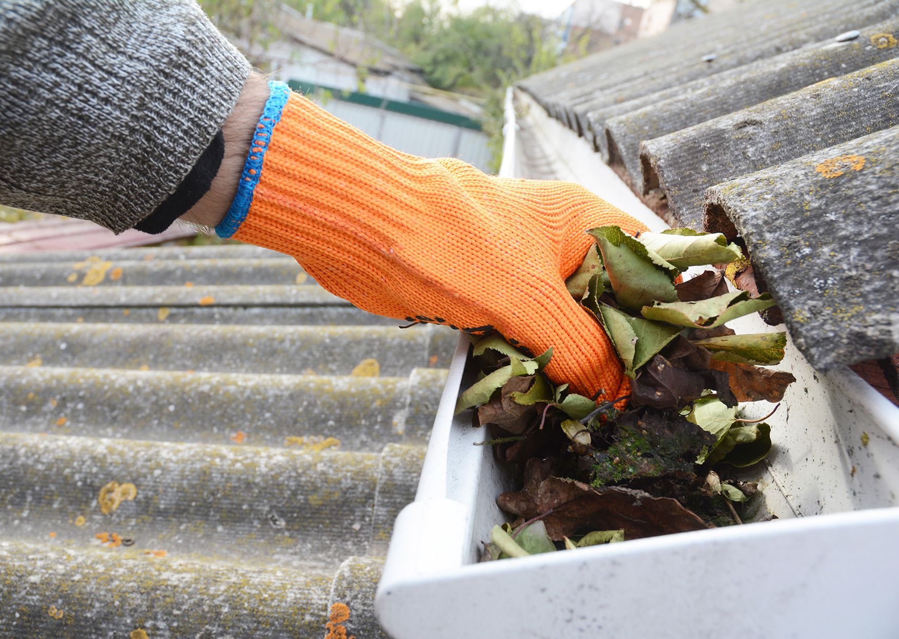 Guide to Gutter Cleaning